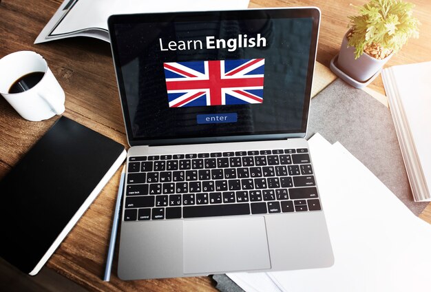 Aprender el concepto de educación en línea del idioma inglés
