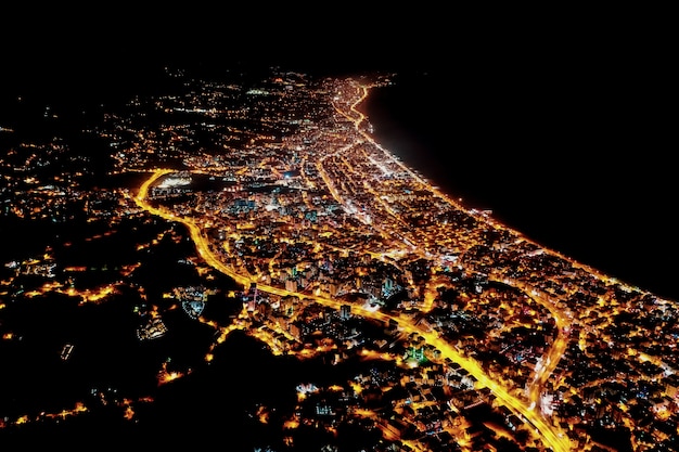 Arial vista noche ciudad luces ciudad de Turquía