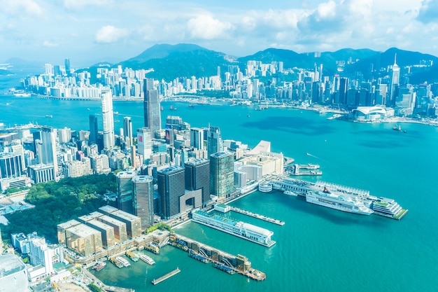 Arquitectura hermosa que construye el paisaje urbano exterior del horizonte de la ciudad de Hong-Kong