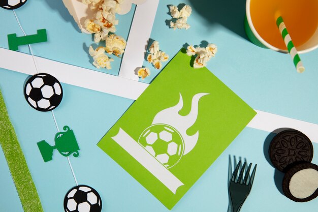 Arreglo de artículos de cumpleaños de fútbol vista anterior
