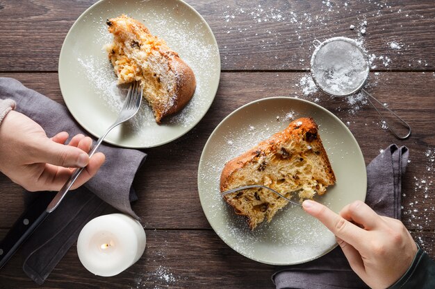 Arreglo de bodegón de delicioso panettone