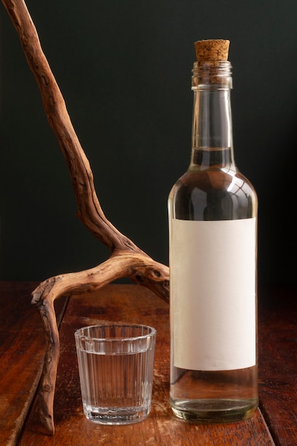 Arreglo de deliciosa bebida de mezcal