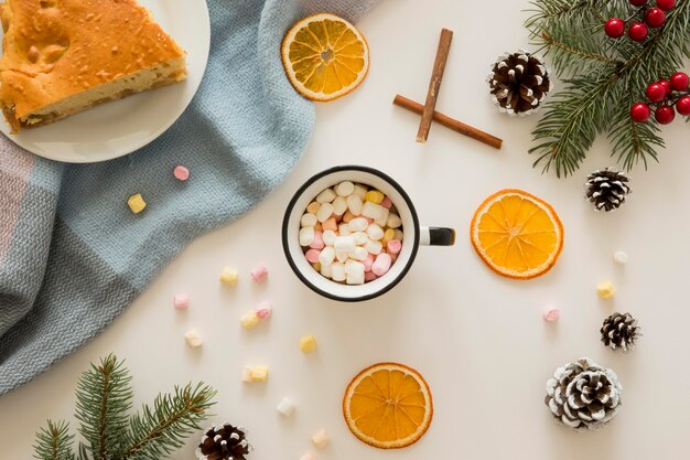 Arreglo de deliciosa merienda de invierno.