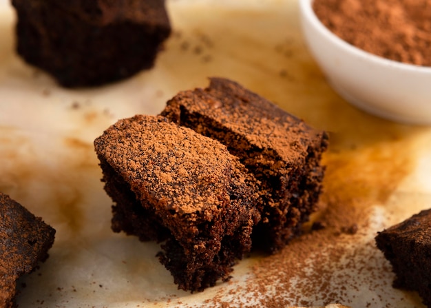 Foto gratuita arreglo de deliciosa receta saludable de cacao