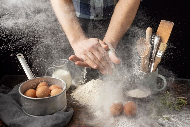 Arreglo de delicioso pan de ingredientes muertos