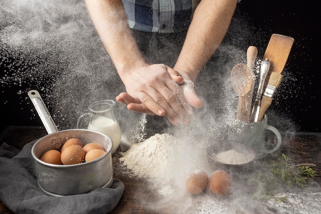 Arreglo de delicioso pan de ingredientes muertos