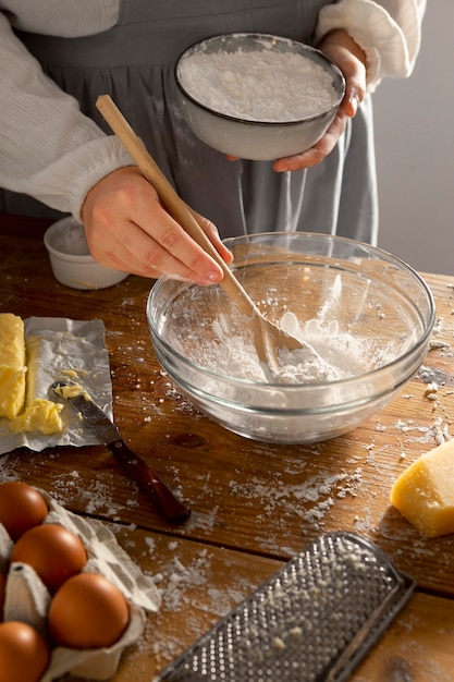 Foto gratuita arreglo para hacer pan de queso delicioso