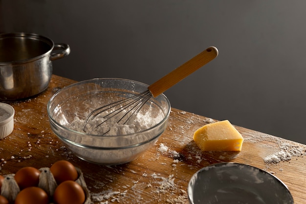 Foto gratuita arreglo para hacer pan de queso delicioso