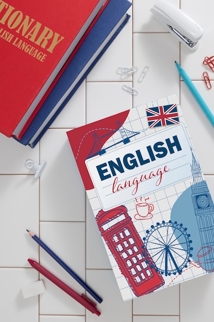 Foto gratuita arreglo de libros en inglés de vista superior