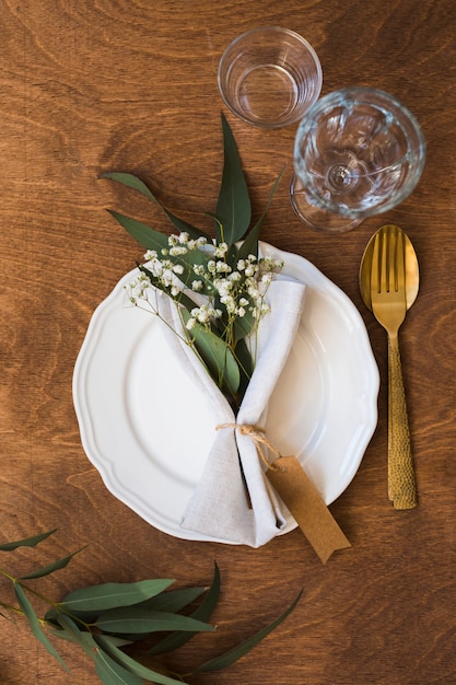 Arreglo de mesa para la boda flay