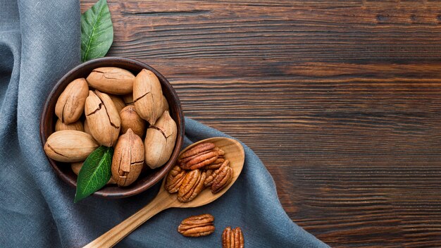 Arreglo de nueces con espacio de copia