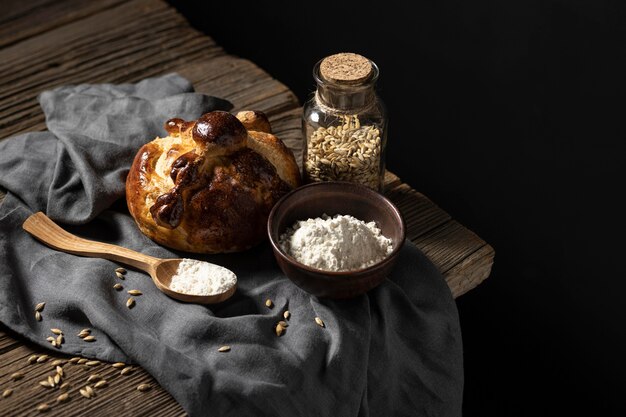 Arreglo de pan de muerto tradicional