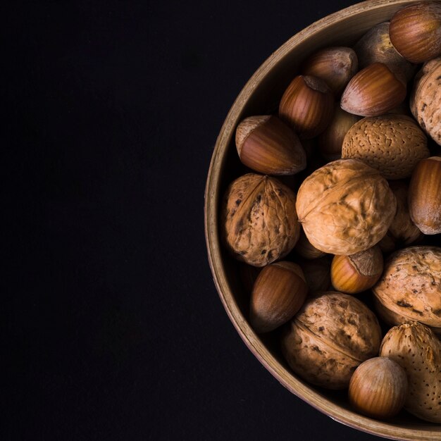 Arreglo de primer plano de sabrosas nueces