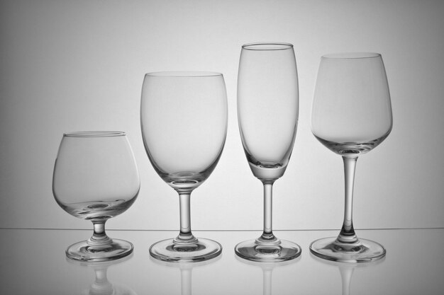 artículos de vidrio de martini de vino de cristal transparente