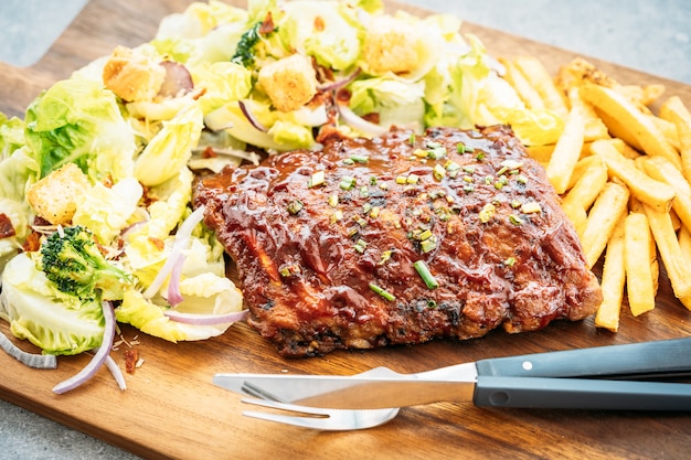 Asados a la parrilla barbacoa de cerdo