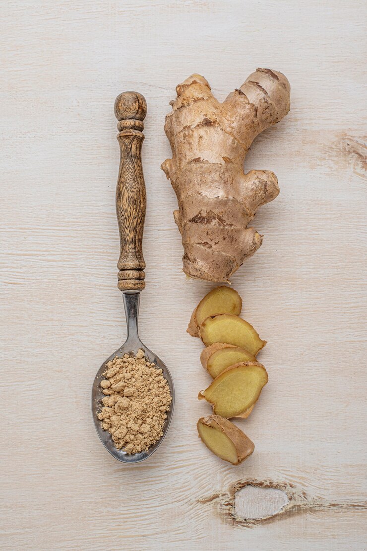 Photo Gratis assortment of ginger on wooden table