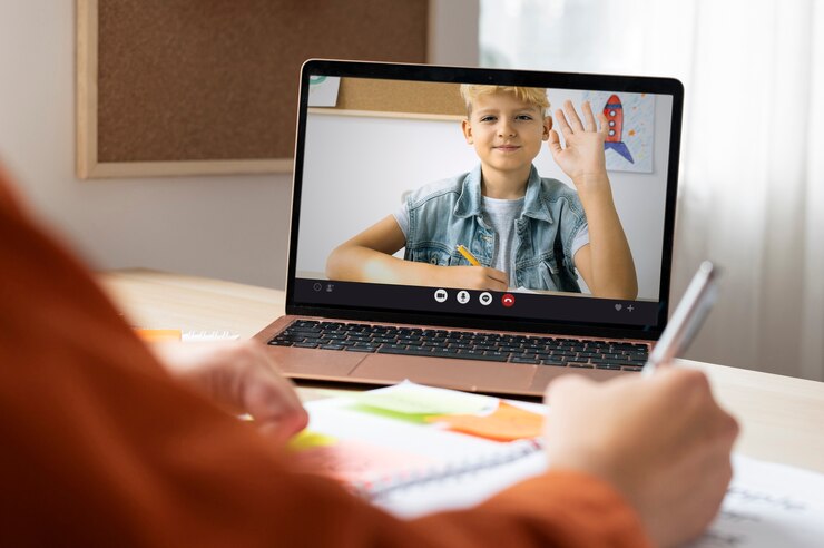 Foto gratuito aula virtual y espacio de estudio