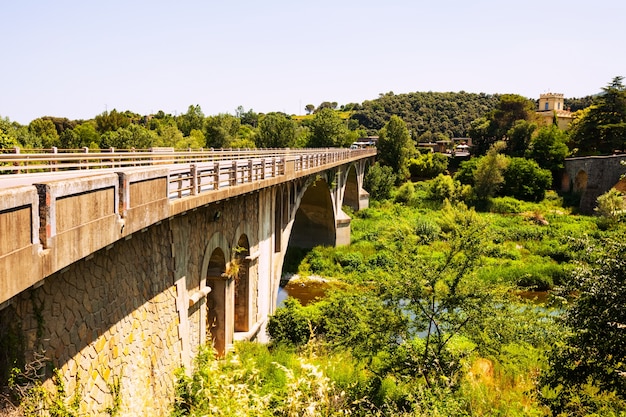 Foto gratuita automóvil puente en banyoles