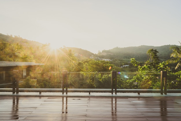 Foto gratuita balcon al aire libre