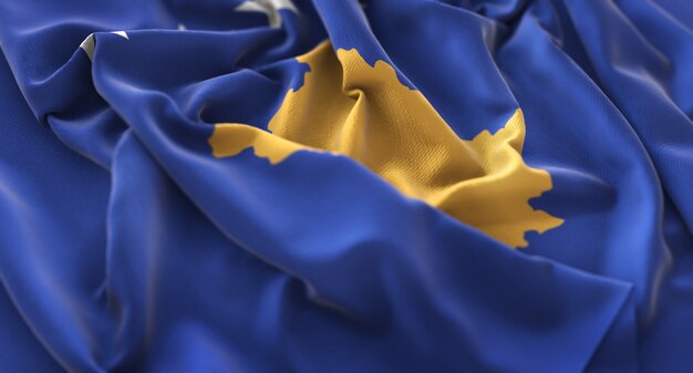 Bandera de Kosovo Ruffled Bellamente Agitando Macro Foto de primer plano