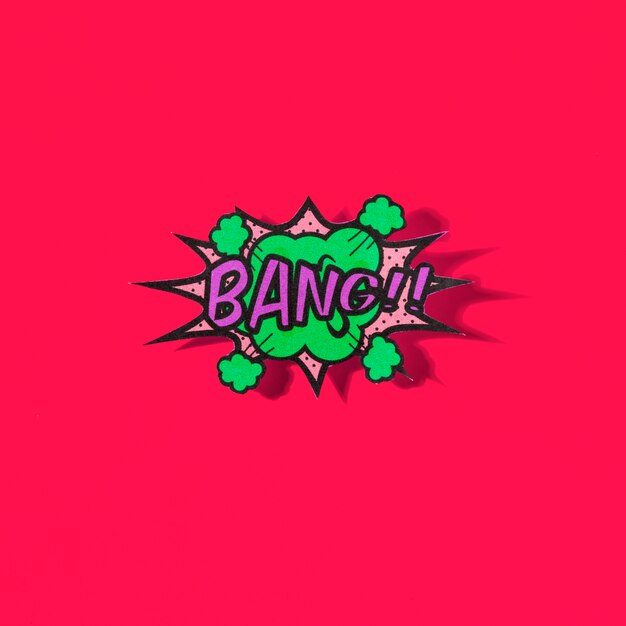 Bang texto cómico en estilo pop-art sobre fondo rojo