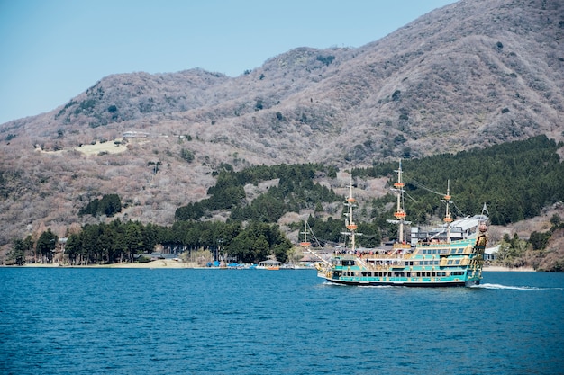 Barco pirata de turismo en Hakone, Japón