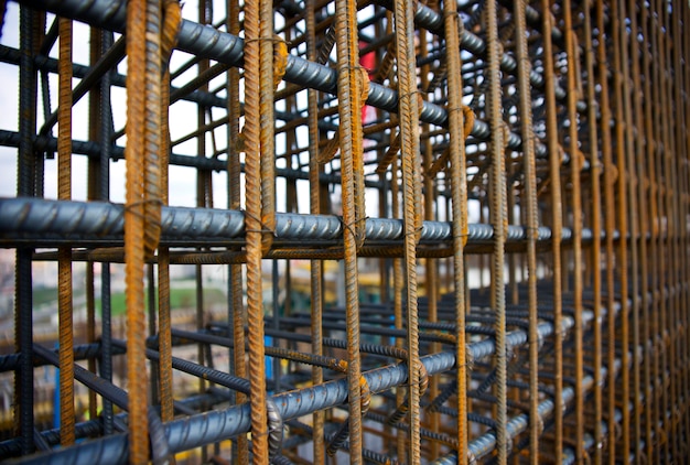 Barras de acero de un edificio en construcción