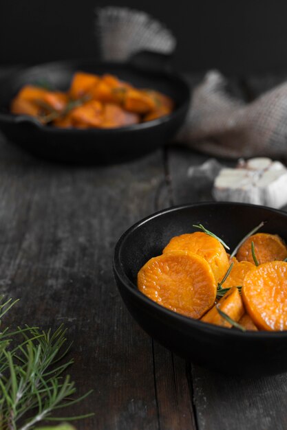 Batatas cocidas en tazones