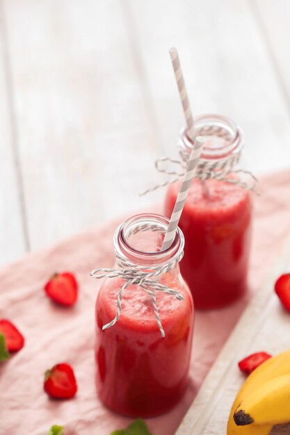 Bebida batida con fresas