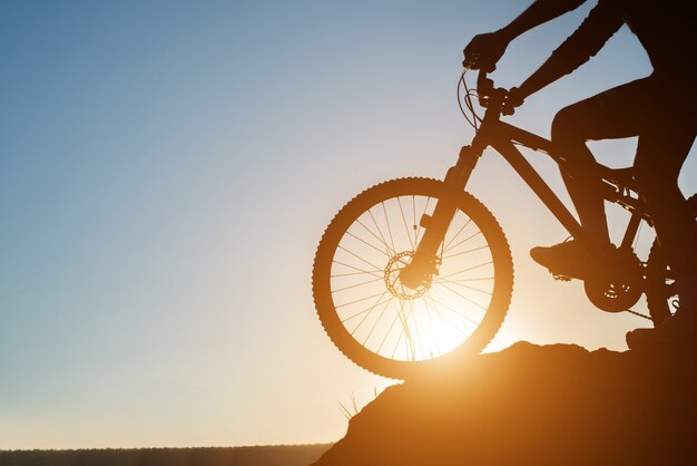 bicicleta de montaña de viaje propio estilo de vida