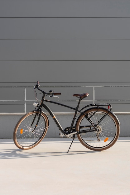 Bicicleta vieja para transporte ecológico