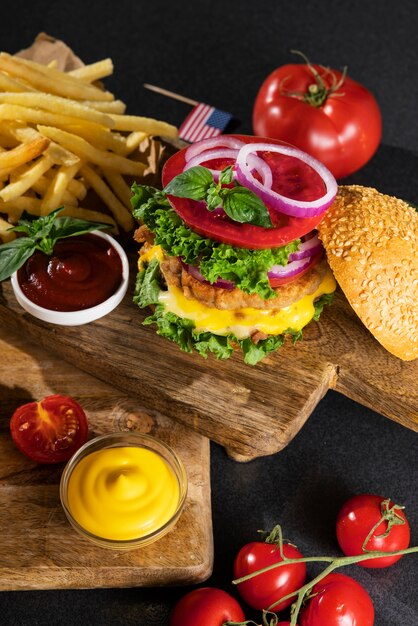 Bodegón de deliciosa hamburguesa americana