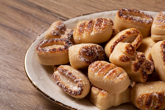 Bodegón de deliciosos pasteles