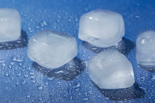 Foto gratuita bodegón de fondo de cubo de hielo