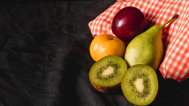 Bodegón temperamental de frutas