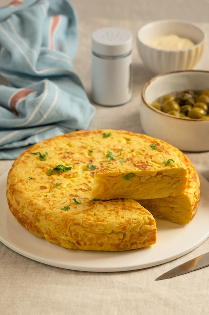 Bodegón de tortilla española de patata