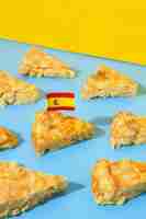 Foto gratuita bodegón de tortilla española