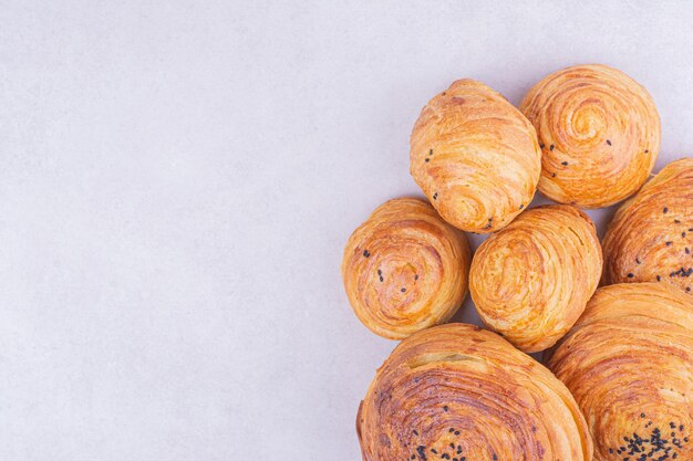 Bollos de gogal tradicionales caucásicos con comino