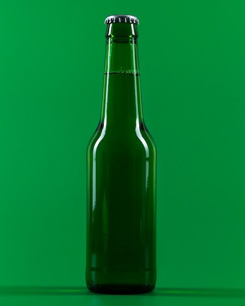 Botella con cerveza
