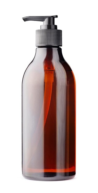 Botella de plástico marrón con dispensador aislado sobre fondo blanco.