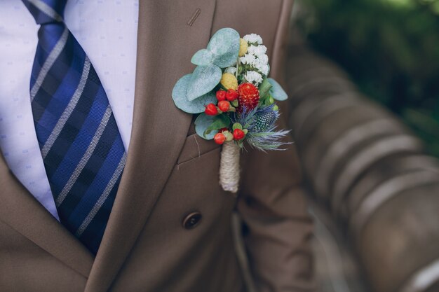 Broche con flores