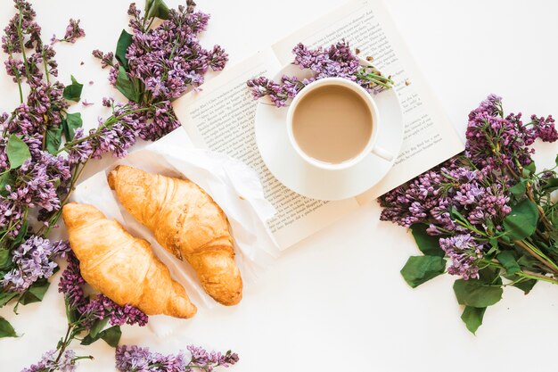 Café y flores