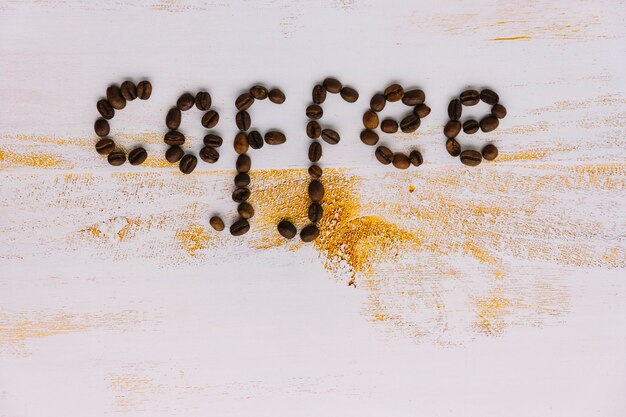 El café Word está hecho de granos de café