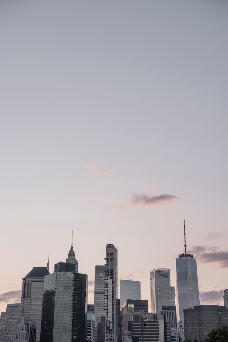 Photo Gratis cakrawala new york dengan ruang salin