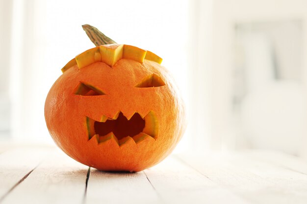 Foto gratuita calabaza de halloween enojada