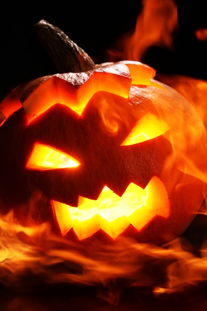 Calabaza de Halloween en fuego