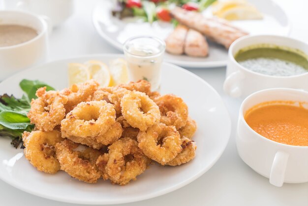 Calamares fritos (anillos de calamares)