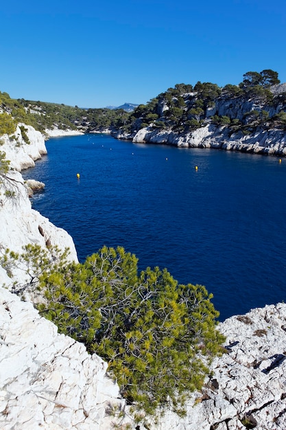 calanque vertical