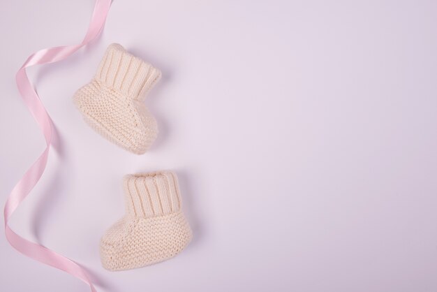 Calcetines para bebé con cinta rosa plana