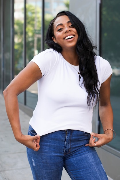 Camiseta blanca streetwear para mujer talla grande ropa de moda al aire libre disparar